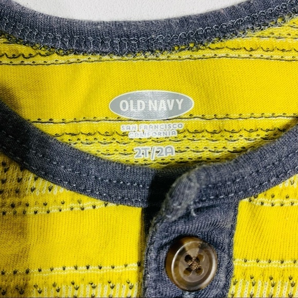 Old navy baby boy’s 2Y tank top - Picture 2 of 2